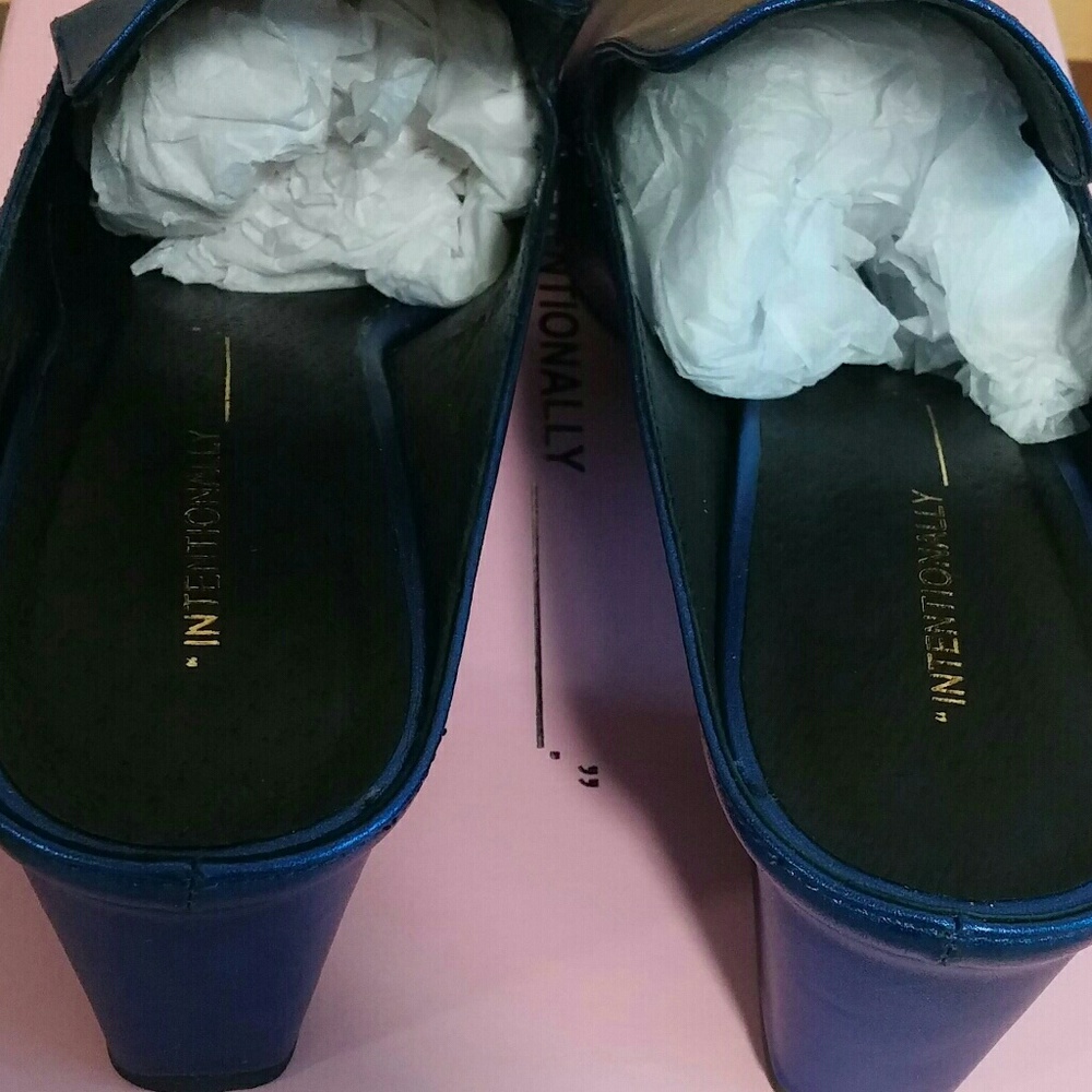 Intentionally Blank Bright Blue Mules 9 - Picture 7 of 8